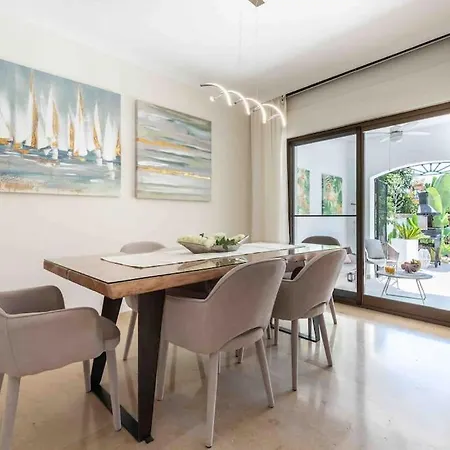 Apartment 200m2 Lovely Townhouse, Near And Restaurants *